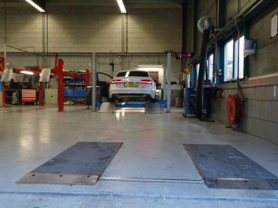 Autobedrijf J De Haas Bv Occasions Onderhoudsbeurten Versnellingsbak Laswerk Uitlaat Banden Portfolio 012